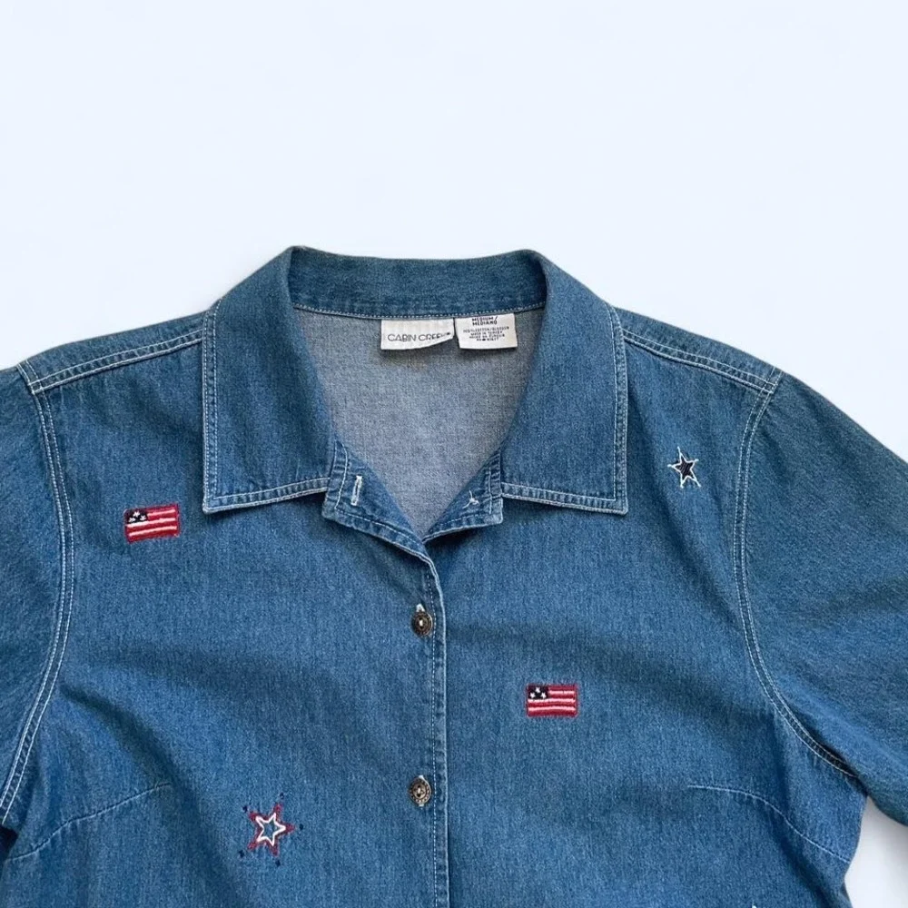 Vintage denim embroidered flag shirt size M by Cabin Creek